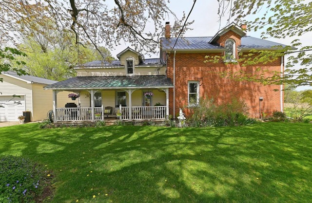 Victorian Style Farmhouse in the Quiet Countryside