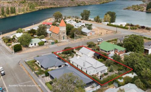 Victorian Villa - Cromwell Holiday Home