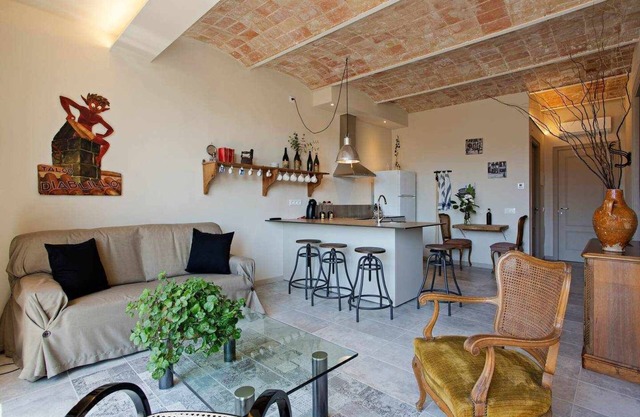 Vidrier, flat with access to indoor swimming pool