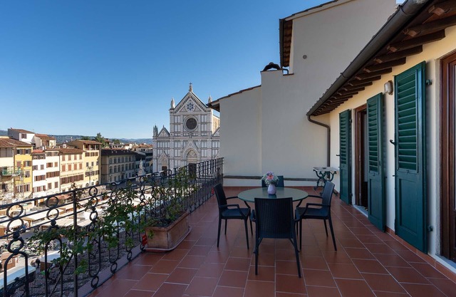Views of Lifetime from Terrace & Windows, Fab Location, AC, Wash/Dry, Lift, Gym