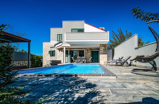 Vila Dana & Thalia - Private pool