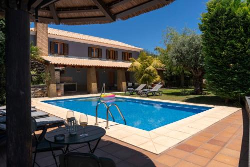 Vila Esperança by An Island Apart