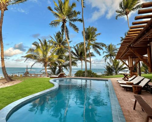 Vila Xié: Exclusive Beachfront Comfort in the Ecological Reserve