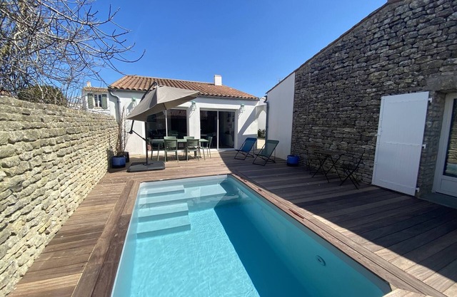Villa du Gillieux : Charming renovated house with swimming pool
