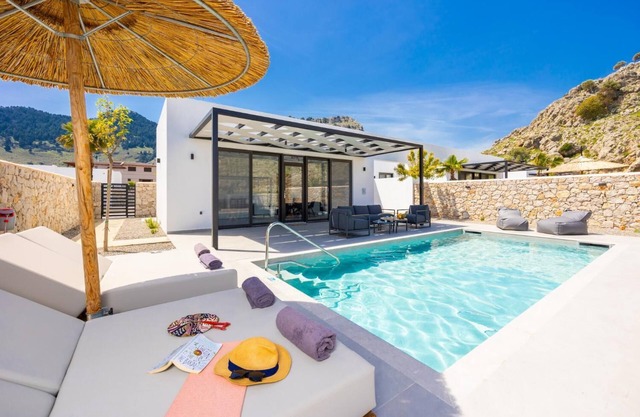 Villa 11 Satori - Two Bedroom Villa, Sleeps 4
