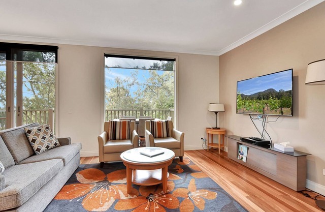 Villa 2br Pinot Nois Villa located within Cypress Lakes Resort