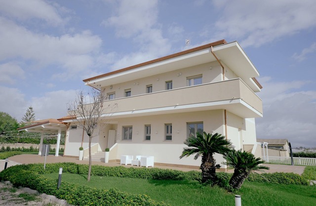 Villa 300 m from the sea, ideal for families and events
