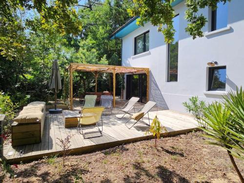 Villa 6 ch. avec sauna, jardin et parking près du Bassin d'Arcachon - FR-1-736-51