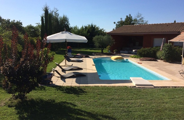Villa : " ABRICOTTA " with swimming pool near Toulouse