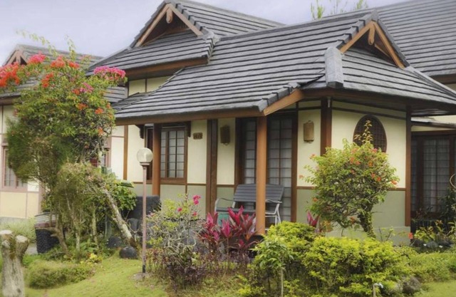 VILLA ADE - 0228 KOTA BUNGA PUNCAK