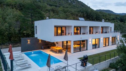 Villa Adria blue