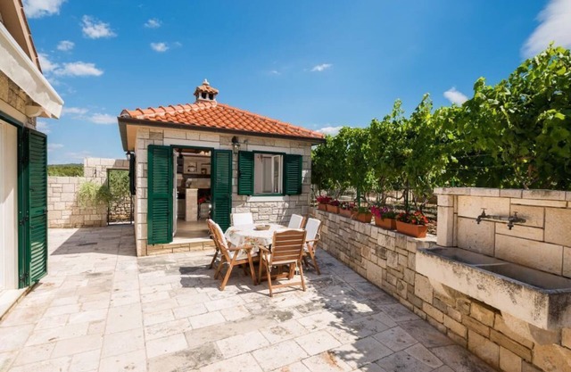 Villa Agape - Three Bedroom Villa with Swimming Pool