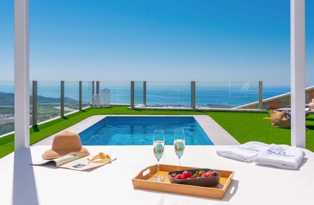 Villa Alegría Torrox by Ruralidays