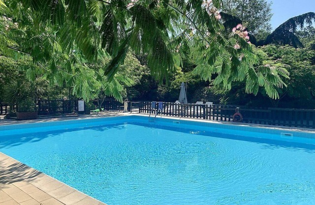 Villa Amarena C: A graceful apartment in the characteristic style of the Tuscan countryside, with Free WI-FI.