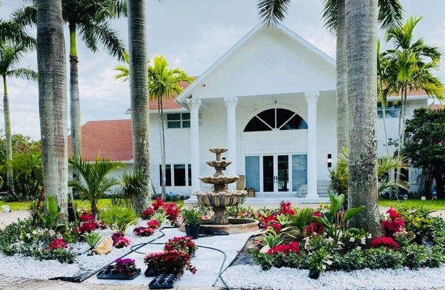Villa Amore Private Estate on 3 Acres