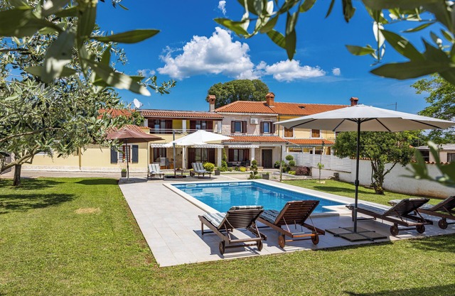 Villa Ancora With Private Pool, Pula - Marčana, Croatia