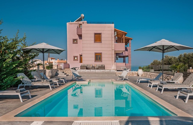 Villa Aris, a serene Villa with 3BRs, with private outdoor Pool & BBQ area.
