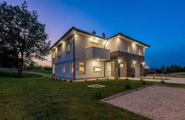 Villa Artemis - Studio Deluxe with king size bed