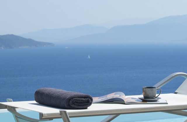 Villa Asterias:Feel the Greek Summer,enjoy the view & relax!