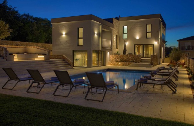 Villa ASTRUM with heated indoor and outdoor pool, jacuzzi and sauna