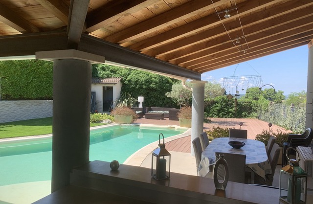 Villa au Calme , Sans vis à vis .grand Espace Piscine