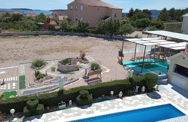 Villa Ava - Five Bedroom Villa with Swimming pool