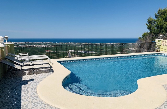 Villa Avec vue et Piscine, 4-6 Personnes, sur les Hauteurs Doliva, Costa Blanca