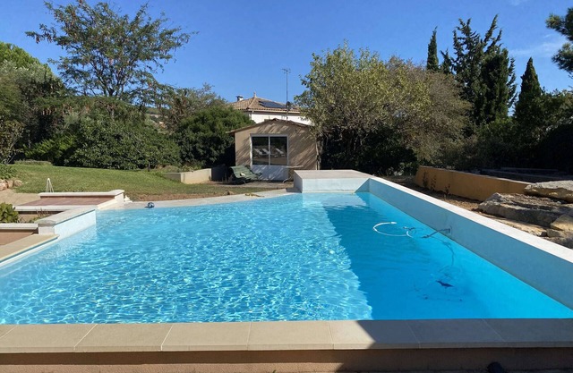 Villa Balaruc-les-Bains, 6 bedrooms, 12 persons