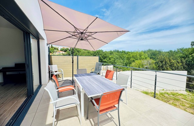 Villa Bel Aspres-Terrace & Garden-Conditioning-Spacious-Calm & Nature