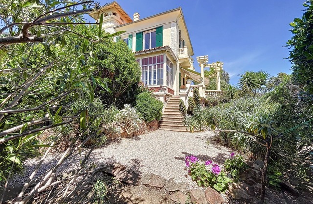 Villa Belle Epoque magnificent terrace 180° sea view