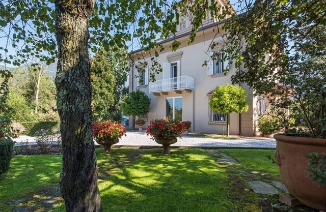 Villa Belle Epoque amazing villa with private pool in Camaiore