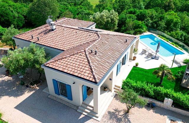 Villa CASA MATERA with private pool