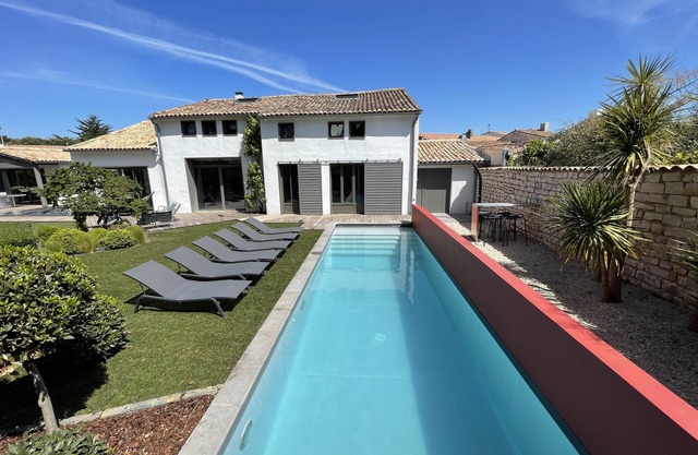 Villa Caumartin, heated pool from April to All Saints' Day vacations