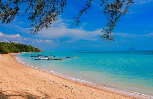 Villa Cha-Cha Krabi Beachfront Resort