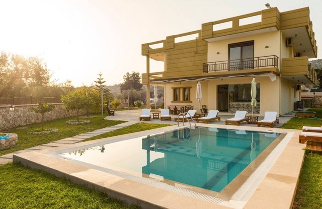 Villa Chorio - Four Bedroom Villa, Sleeps 8