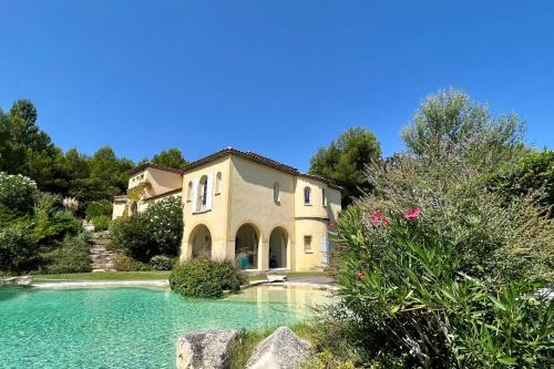 Villa Clara luxery house on Pont Royal Golf