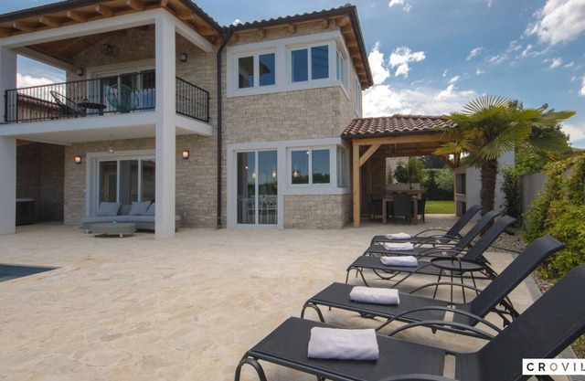 Villa Complex LuVe nearby Porec – Crovillas GmbH
