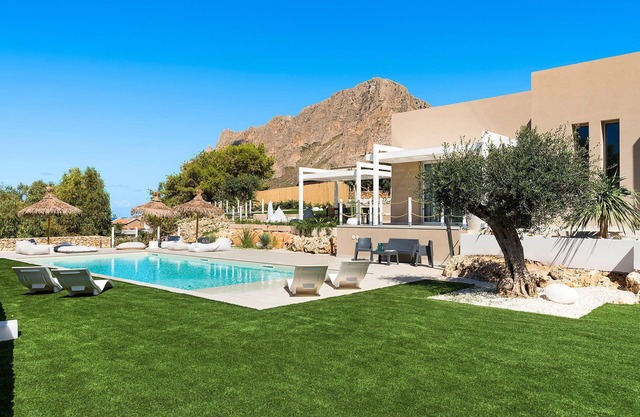 Villa Cornino with private pool - My Rental Homes