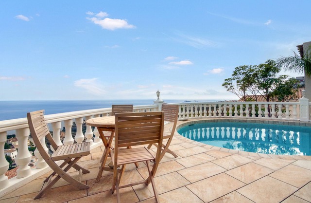 Villa 'Costa Blanca' with Sea View, Wi-Fi and Air Conditioning