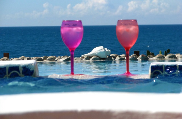 Villa de la Sable located on the edge of the sea with spectacular views