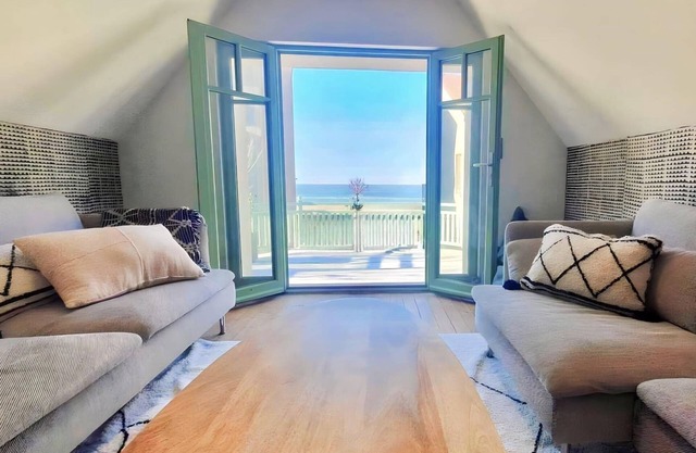 Villa DE Luxe Face A LA MER - 3763