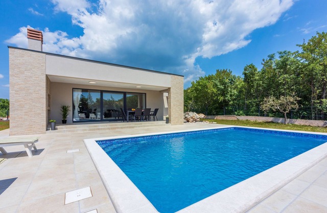 Villa Deluxe (V9081-K1) - Trget