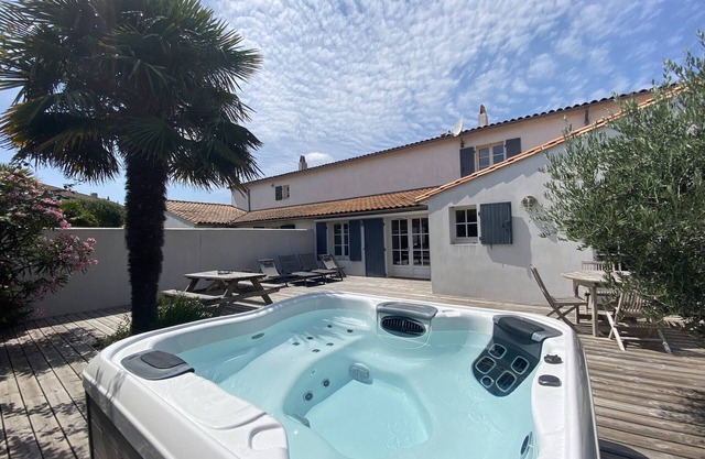 Villa du Puits Caché : Beautiful holiday home