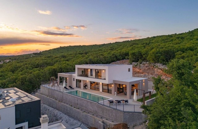 Villa Dujma by Villas Guide