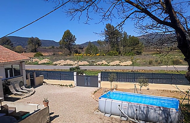 Villa Duplex Avec Piscine Partagée