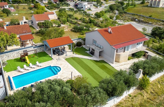 Villa Elder ZadarVillas