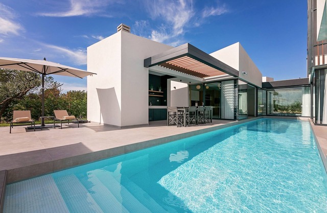 Villa Elementa Castelier (100151-K1) - Kastelir