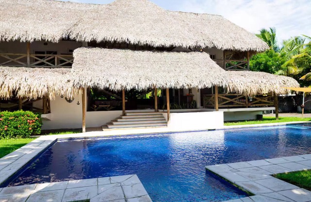 Villa Ensueño, Monterrico