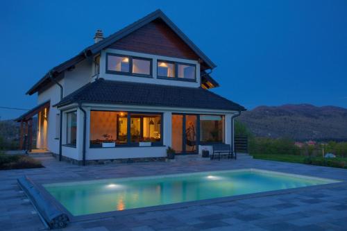 Villa ESEN - Fužine