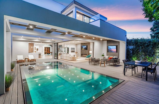 Villa Fendi By LuxJB 🏆 Heated Pool Jacuzzi 🏆 Gym 🏆 Rooftop Deck